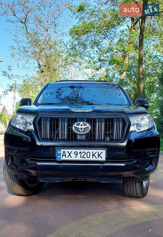 Внедорожник / Кроссовер Toyota Land Cruiser Prado 2019 в Запорожье
