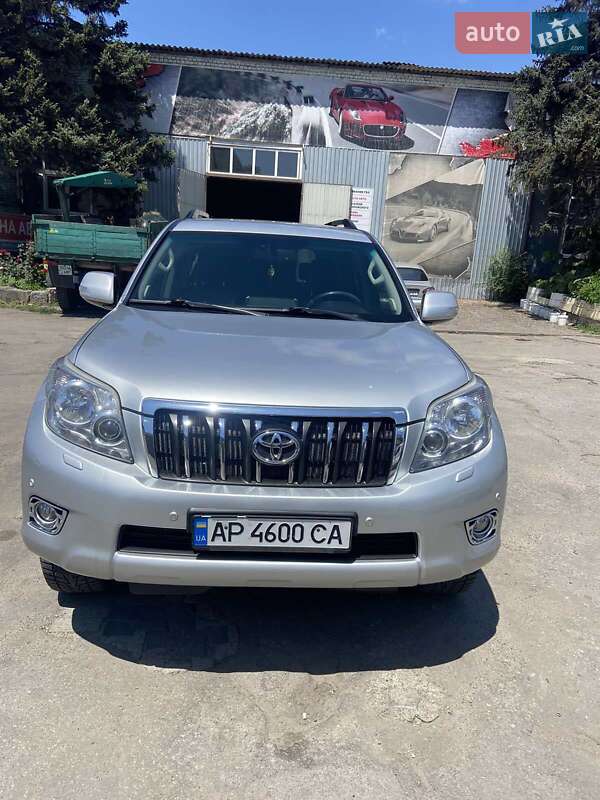 Toyota Land Cruiser Prado 2011