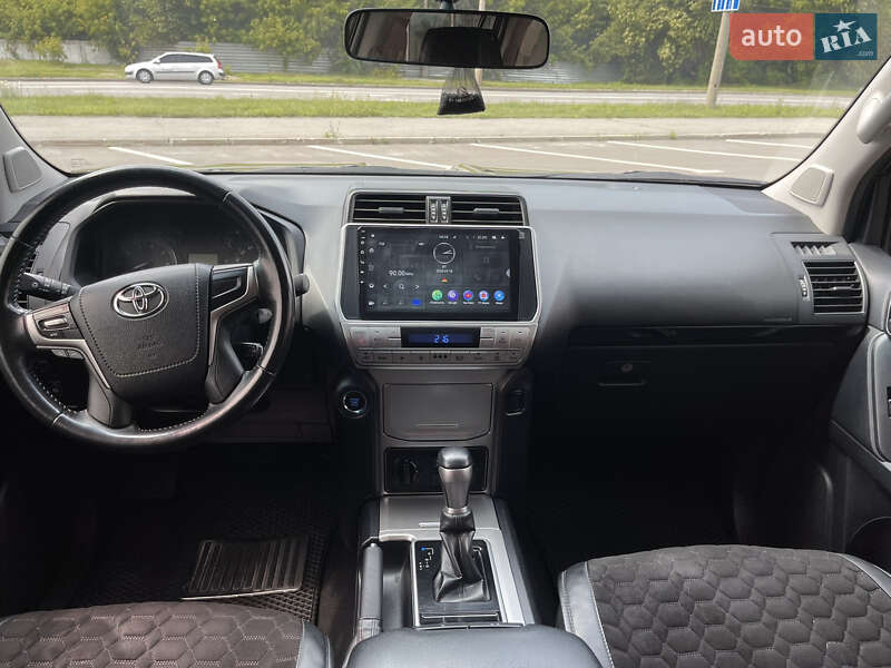 Позашляховик / Кросовер Toyota Land Cruiser Prado 2019 в Харкові фото 21 Позашляховик / Кросовер Toyota Land Cruiser Prado 2019 в Харкові