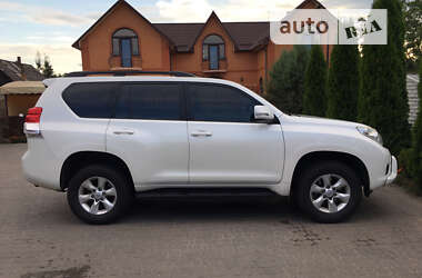 Toyota Land Cruiser Prado 2011