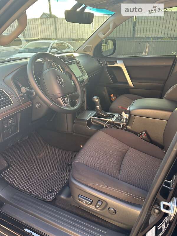 Внедорожник / Кроссовер Toyota Land Cruiser Prado 2020 в Кривом Роге