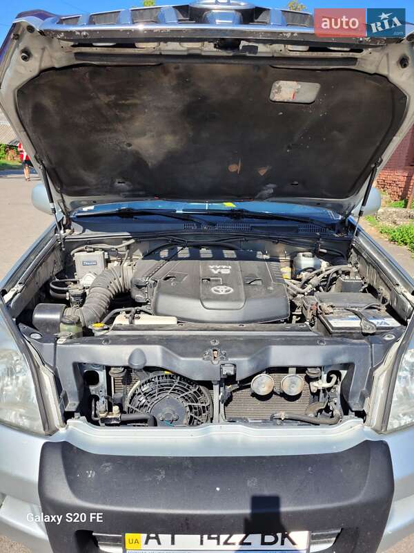 Внедорожник / Кроссовер Toyota Land Cruiser Prado 2007 в Ужгороде