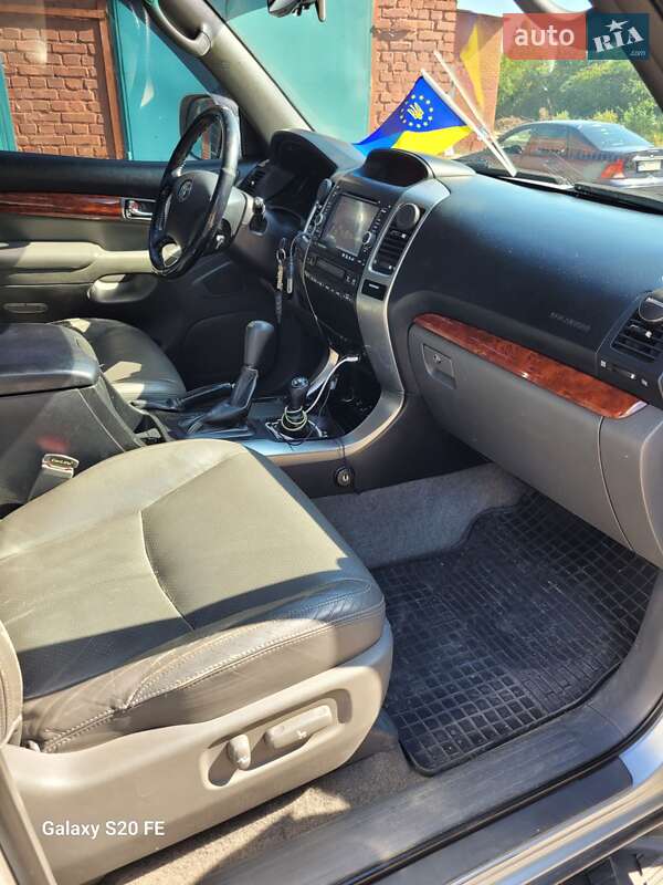 Внедорожник / Кроссовер Toyota Land Cruiser Prado 2007 в Ужгороде