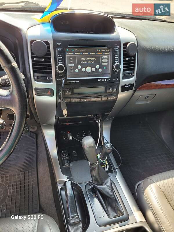 Внедорожник / Кроссовер Toyota Land Cruiser Prado 2007 в Ужгороде