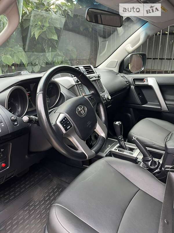 Внедорожник / Кроссовер Toyota Land Cruiser Prado 2016 в Прилуках