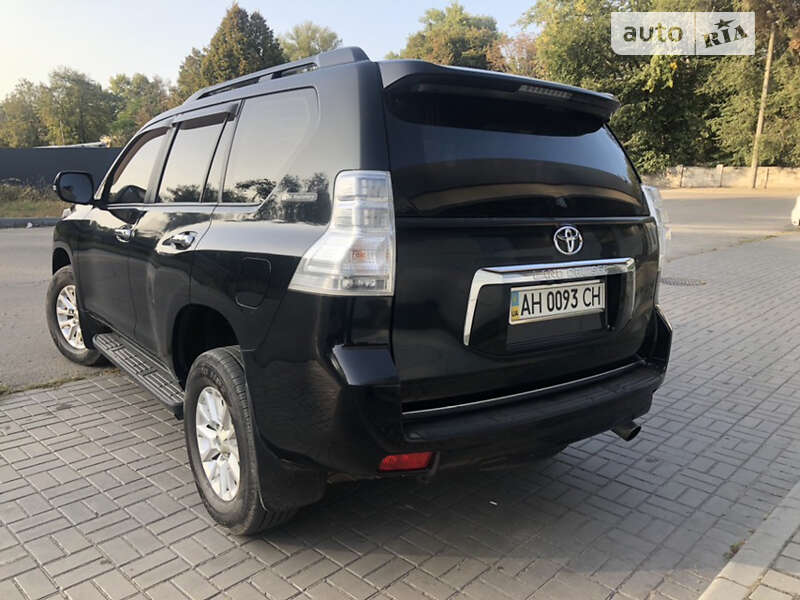 Внедорожник / Кроссовер Toyota Land Cruiser Prado 2011 в Каменском