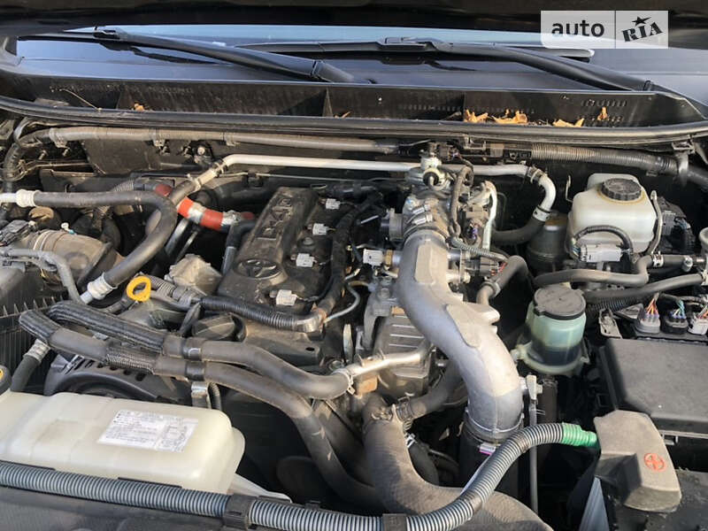 Внедорожник / Кроссовер Toyota Land Cruiser Prado 2011 в Каменском