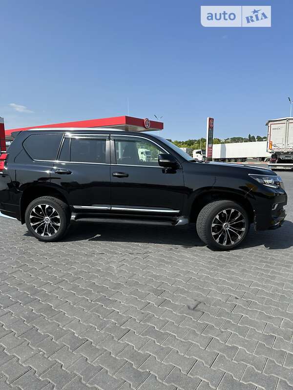 Внедорожник / Кроссовер Toyota Land Cruiser Prado 2020 в Черновцах