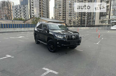 Toyota Land Cruiser Prado 2021