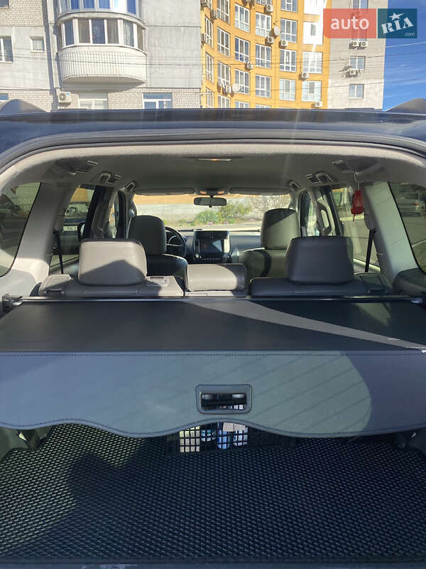 Внедорожник / Кроссовер Toyota Land Cruiser Prado 2010 в Днепре