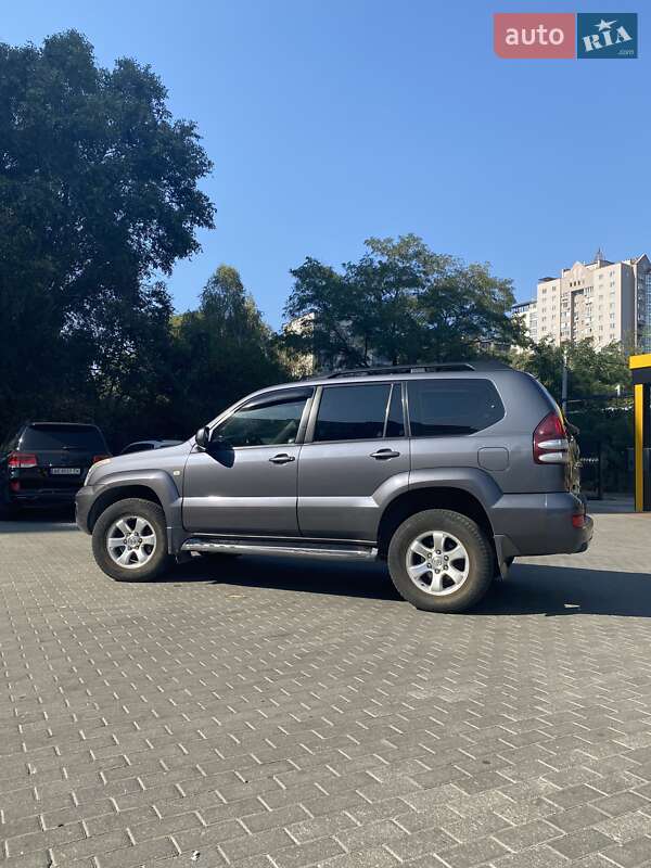 Позашляховик / Кросовер Toyota Land Cruiser Prado 2007 в Одесі