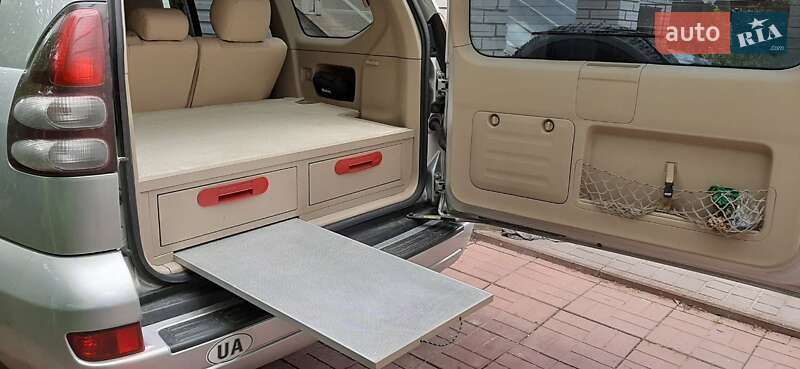 Внедорожник / Кроссовер Toyota Land Cruiser Prado 2008 в Буче