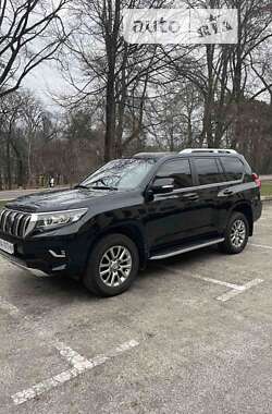 Внедорожник / Кроссовер Toyota Land Cruiser Prado 2019 в Киеве