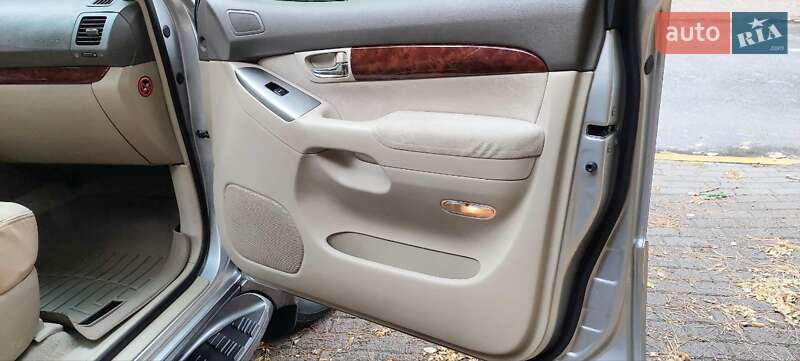 Внедорожник / Кроссовер Toyota Land Cruiser Prado 2008 в Буче