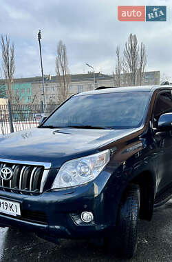 Toyota Land Cruiser Prado 2013