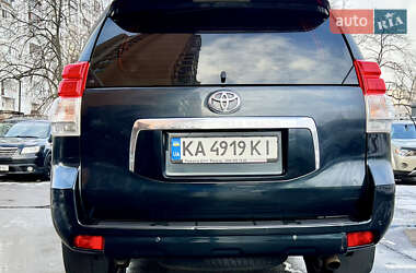 Позашляховик / Кросовер Toyota Land Cruiser Prado 2013 в Києві