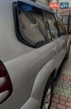 Внедорожник / Кроссовер Toyota Land Cruiser Prado 2007 в 