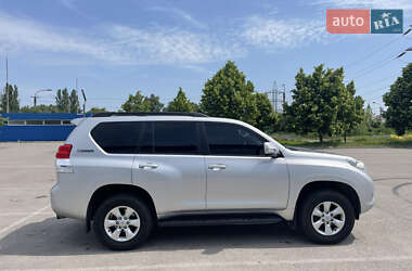 Внедорожник / Кроссовер Toyota Land Cruiser Prado 2011 в Днепре