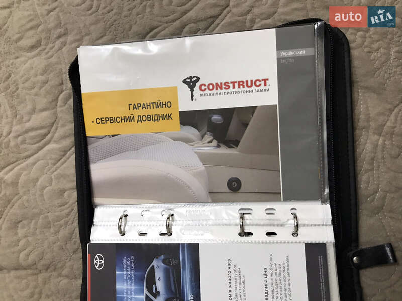 Позашляховик / Кросовер Toyota Land Cruiser Prado 2010 в Ужгороді