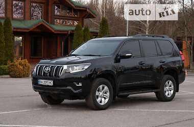 Внедорожник / Кроссовер Toyota Land Cruiser Prado 2019 в Александрие