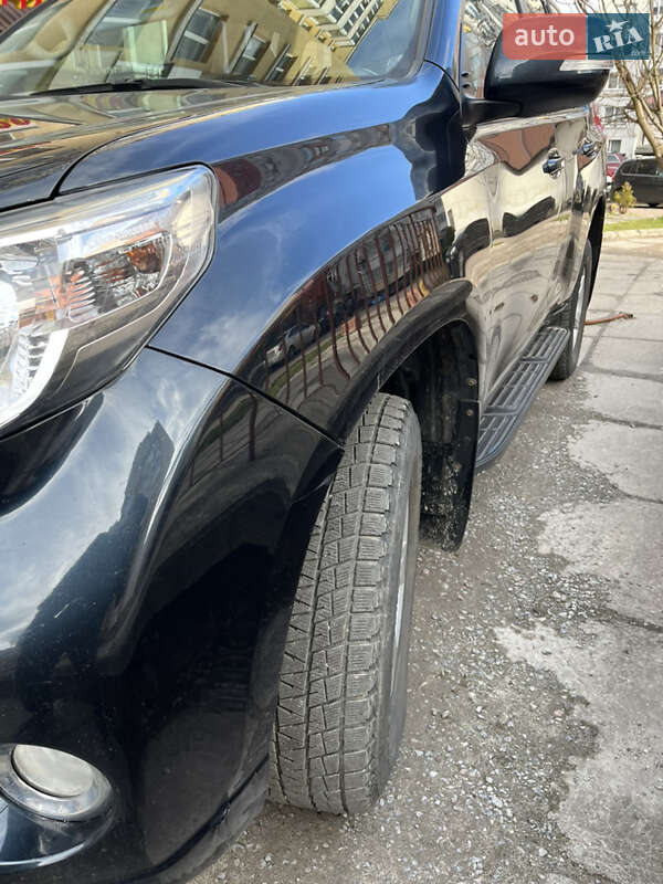 Внедорожник / Кроссовер Toyota Land Cruiser Prado 2014 в Львове