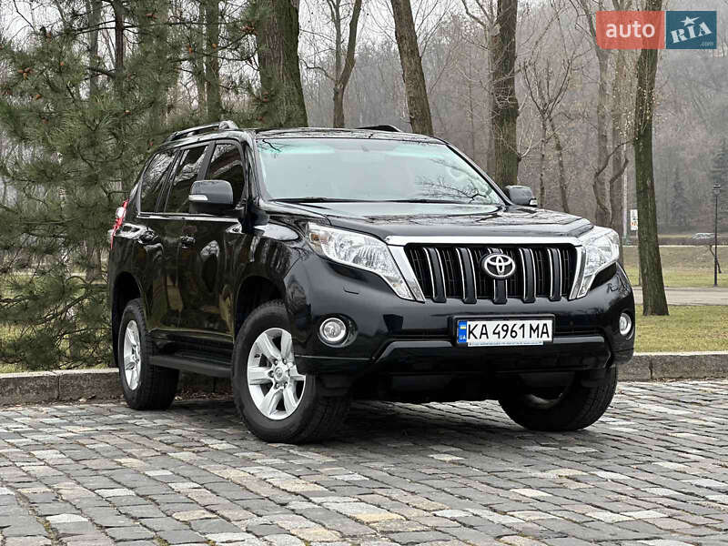 Внедорожник / Кроссовер Toyota Land Cruiser Prado 2016 в Сваляве
