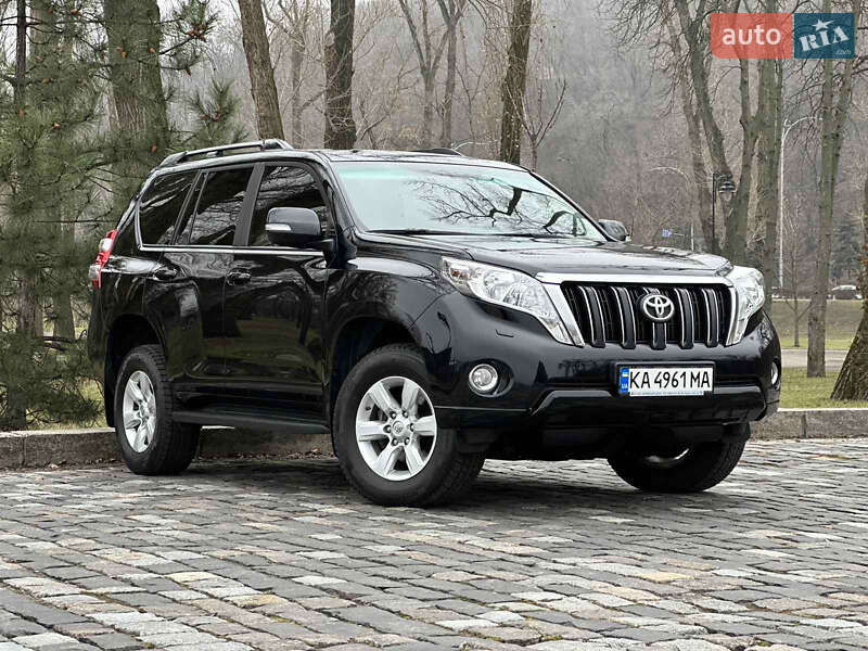 Внедорожник / Кроссовер Toyota Land Cruiser Prado 2016 в Сваляве