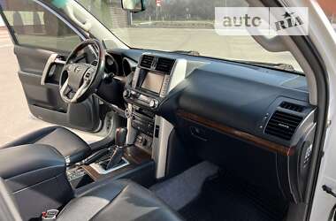 Внедорожник / Кроссовер Toyota Land Cruiser Prado 2010 в Днепре