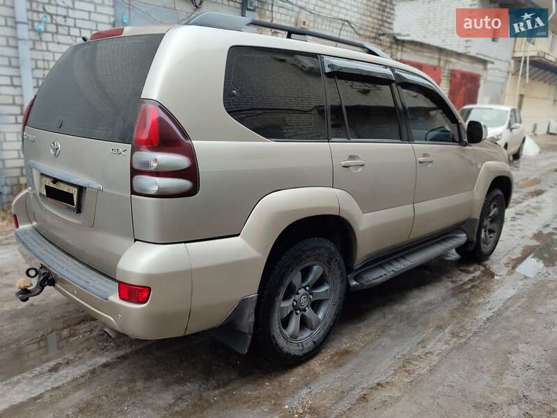 Внедорожник / Кроссовер Toyota Land Cruiser Prado 2004 в Киеве