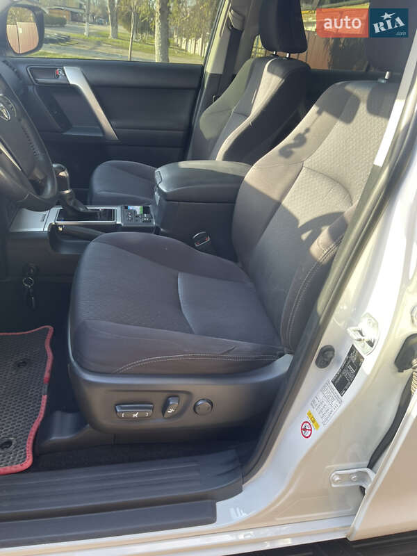 Внедорожник / Кроссовер Toyota Land Cruiser Prado 2019 в Одессе
