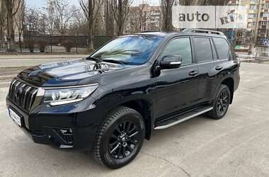 Toyota Land Cruiser Prado 2021