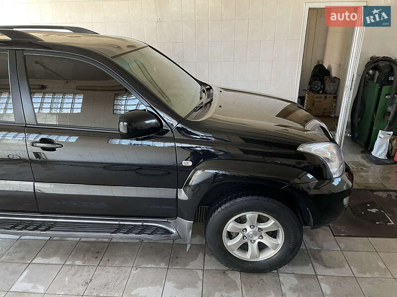 Внедорожник / Кроссовер Toyota Land Cruiser Prado 2007 в Богуславе