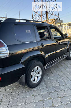 Внедорожник / Кроссовер Toyota Land Cruiser Prado 2006 в Черновцах