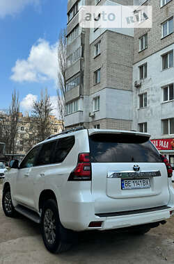 Позашляховик / Кросовер Toyota Land Cruiser Prado 2018 в Миколаєві