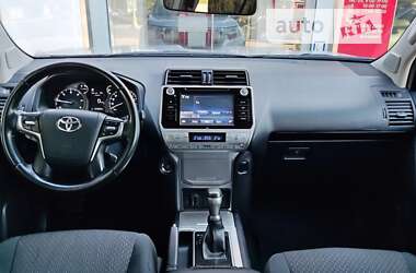 Позашляховик / Кросовер Toyota Land Cruiser Prado 2018 в Ужгороді