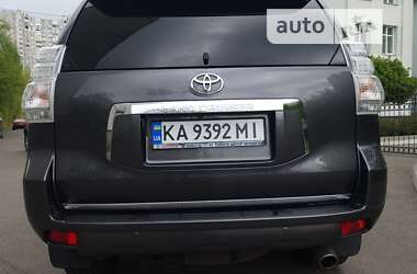 Внедорожник / Кроссовер Toyota Land Cruiser Prado 2011 в Киеве