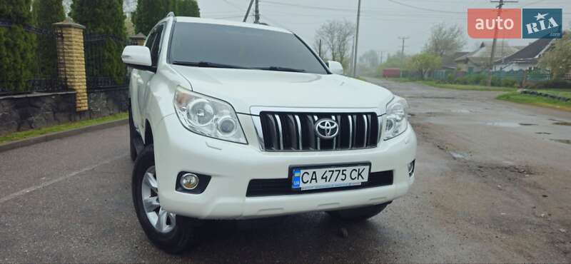 Позашляховик / Кросовер Toyota Land Cruiser Prado 2013 в Смілі