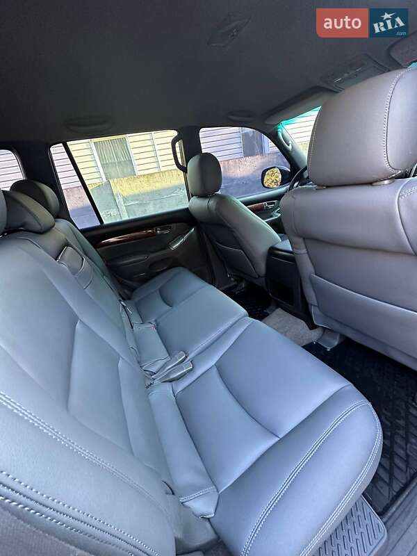 Позашляховик / Кросовер Toyota Land Cruiser Prado 2004 в Харкові