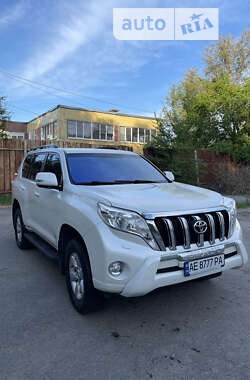 Позашляховик / Кросовер Toyota Land Cruiser Prado 2013 в Дніпрі