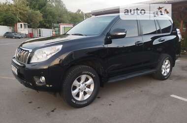 Toyota Land Cruiser Prado 2011