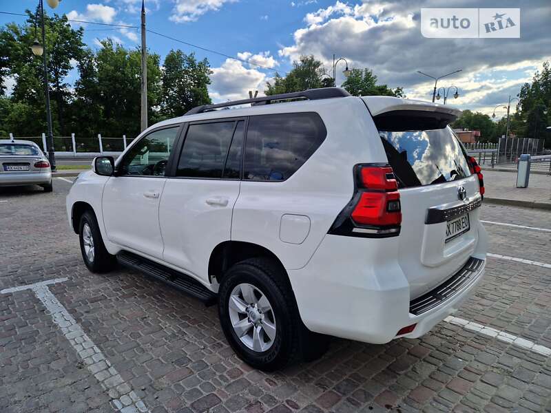 Внедорожник / Кроссовер Toyota Land Cruiser Prado 2018 в Харькове