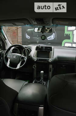 Внедорожник / Кроссовер Toyota Land Cruiser Prado 2013 в Киеве