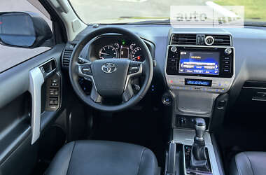 Позашляховик / Кросовер Toyota Land Cruiser Prado 2020 в Дніпрі