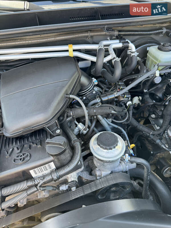 Позашляховик / Кросовер Toyota Land Cruiser Prado 2010 в Подільську