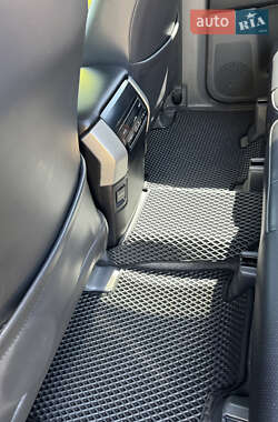 Внедорожник / Кроссовер Toyota Land Cruiser Prado 2010 в 