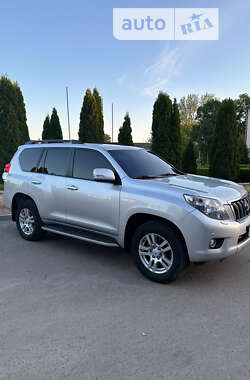 Внедорожник / Кроссовер Toyota Land Cruiser Prado 2010 в 