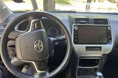 Внедорожник / Кроссовер Toyota Land Cruiser Prado 2018 в Кременчуге