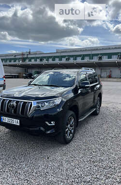 Позашляховик / Кросовер Toyota Land Cruiser Prado 2017 в Києві