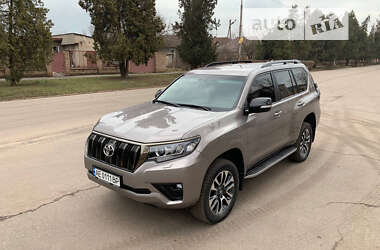 Позашляховик / Кросовер Toyota Land Cruiser Prado 2022 в Києві