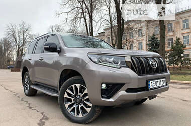 Позашляховик / Кросовер Toyota Land Cruiser Prado 2022 в Києві